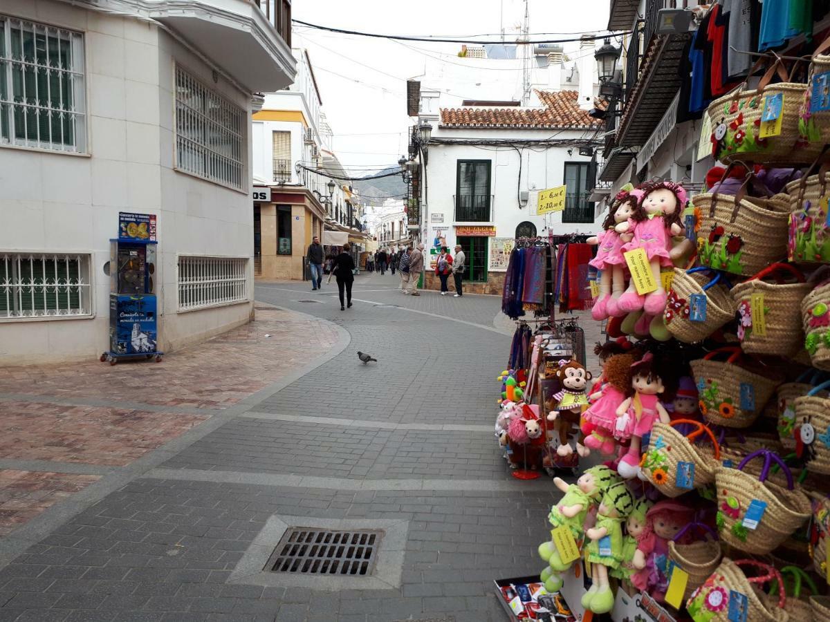 Calle Antonio Millon Nerja Exterior photo